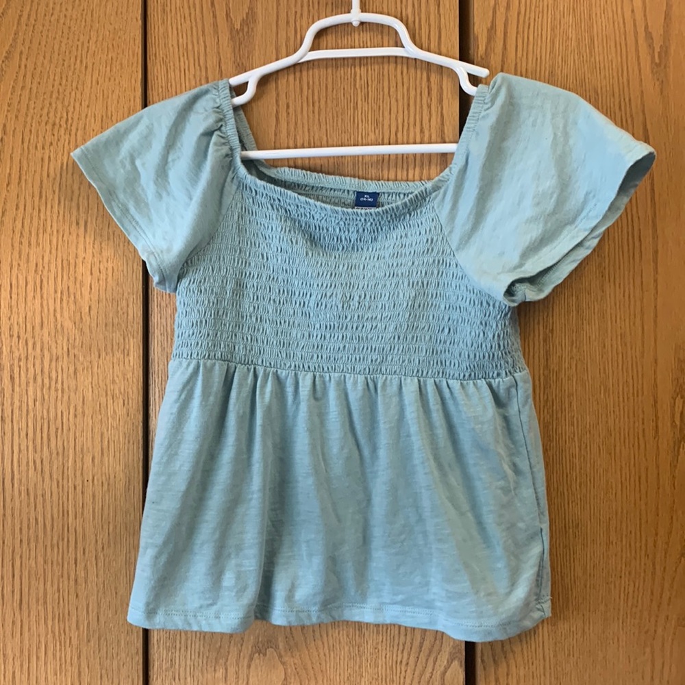 Old Navy girls light blue shirt